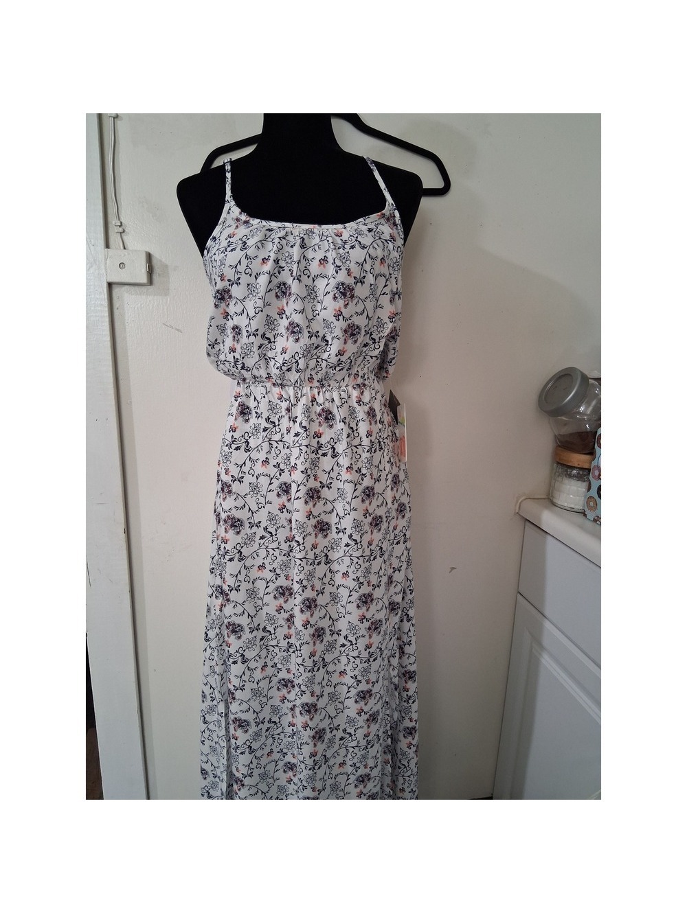J for Justify Women's Medium White Floral Summer Dress with Elephant Print